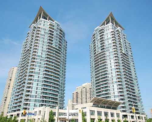 2 Bed Condo, 33 Elm Dr, Mississauga