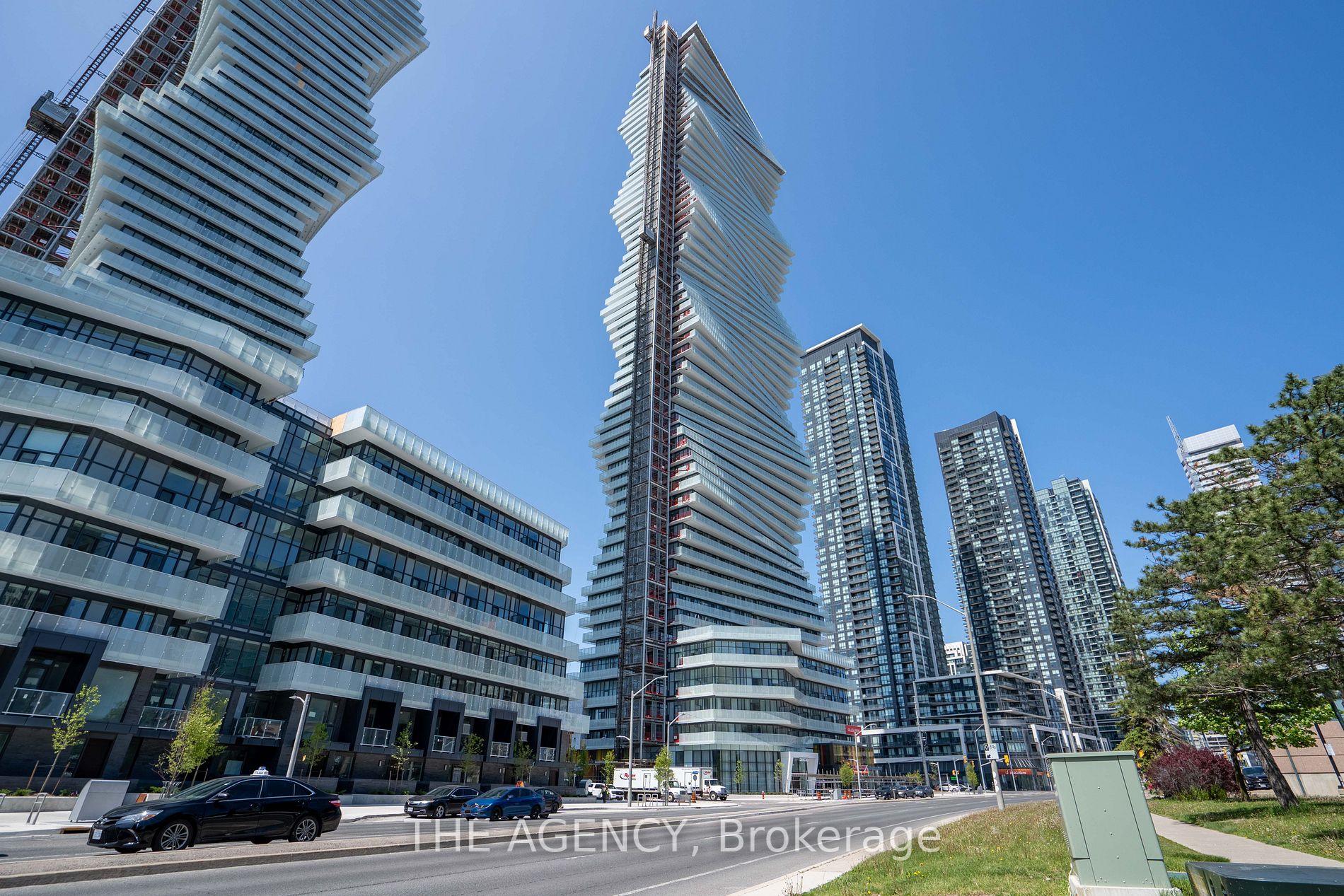 3900 Confederation Pkwy, Mississauga