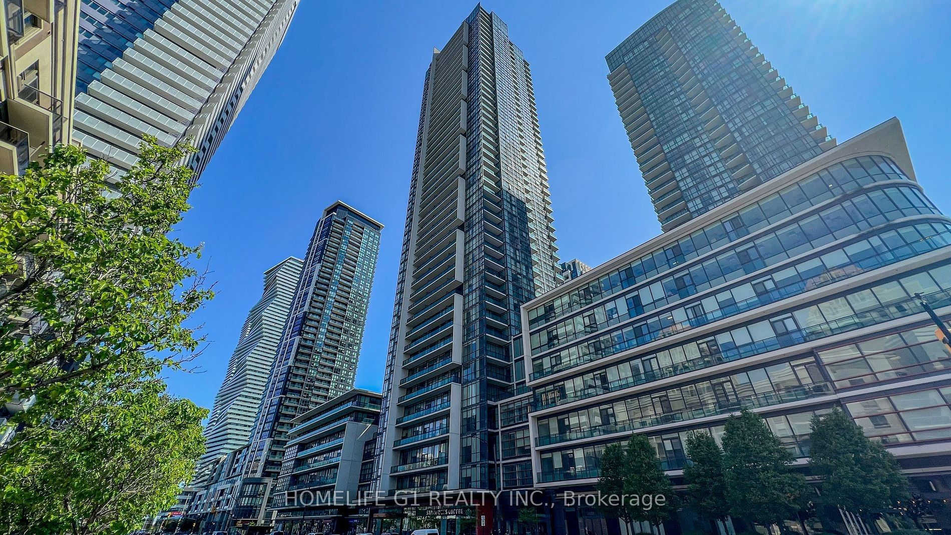 1 Bed Condo, 4070 Confederation Pkwy, Mississauga