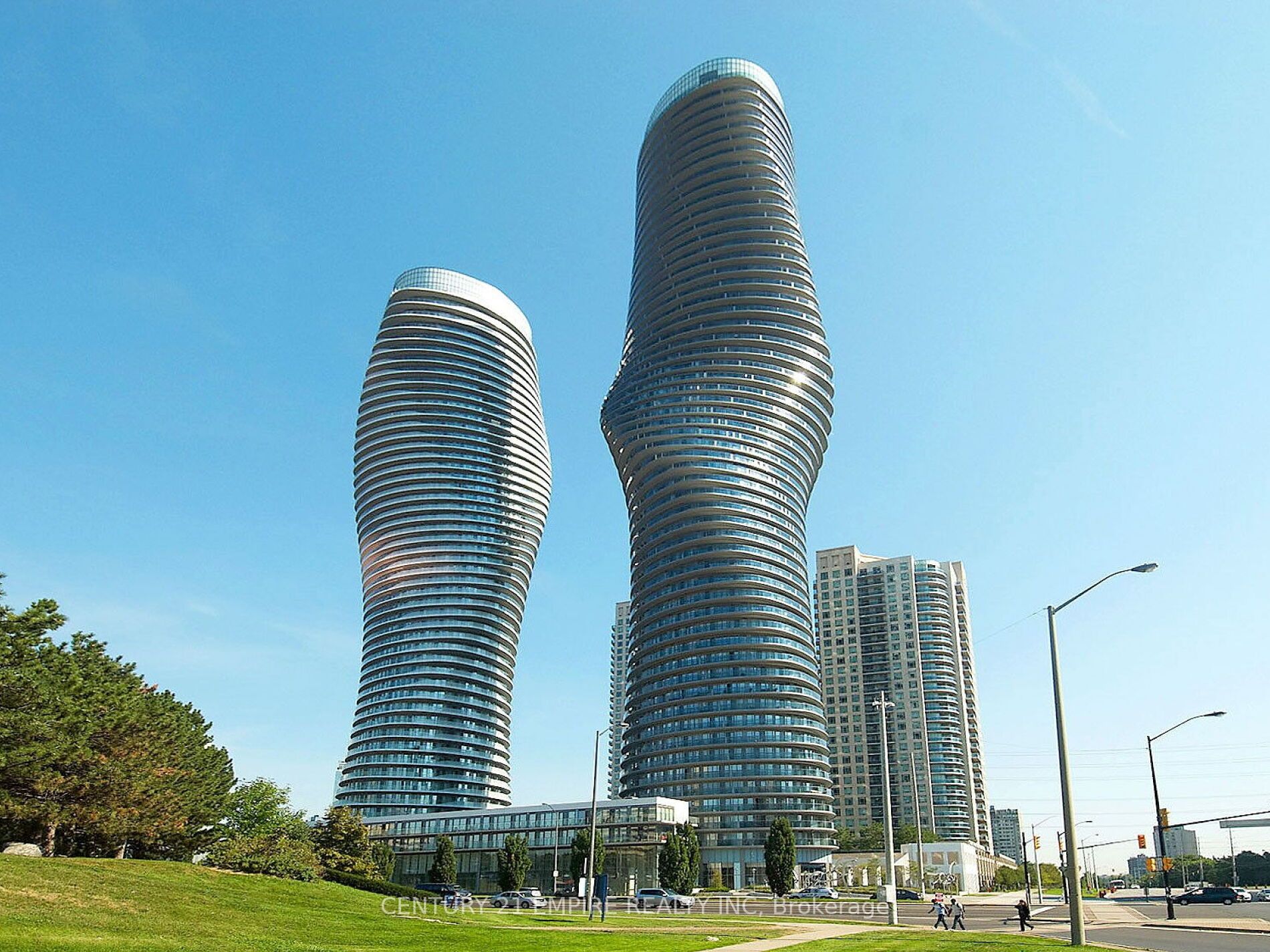 2 Bed Condo, 60 Absolute Ave, Mississauga